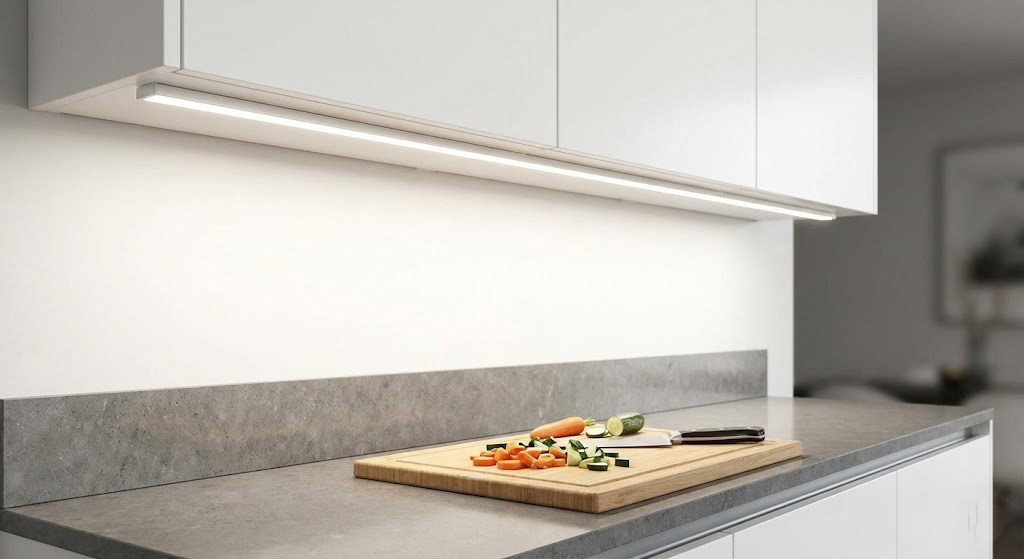 نورپردازی زیر کابینت برای کار در آشپزخانه